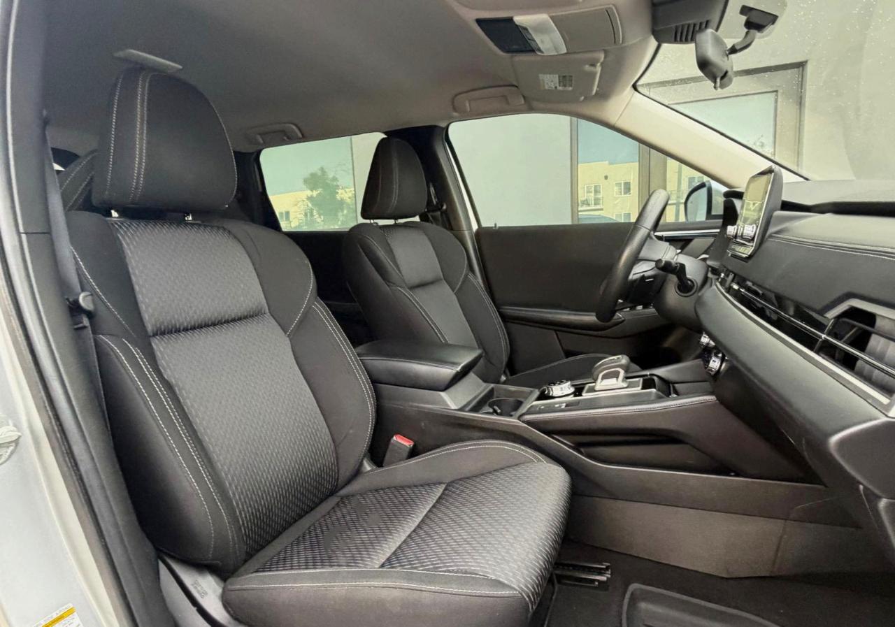 Mitsubishi Outlander ES FWD 2022