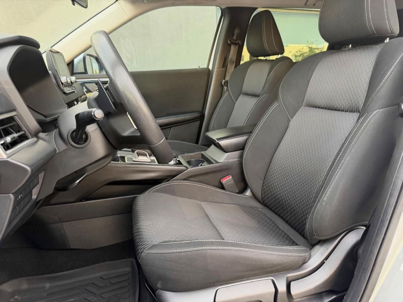Mitsubishi Outlander ES FWD 2022