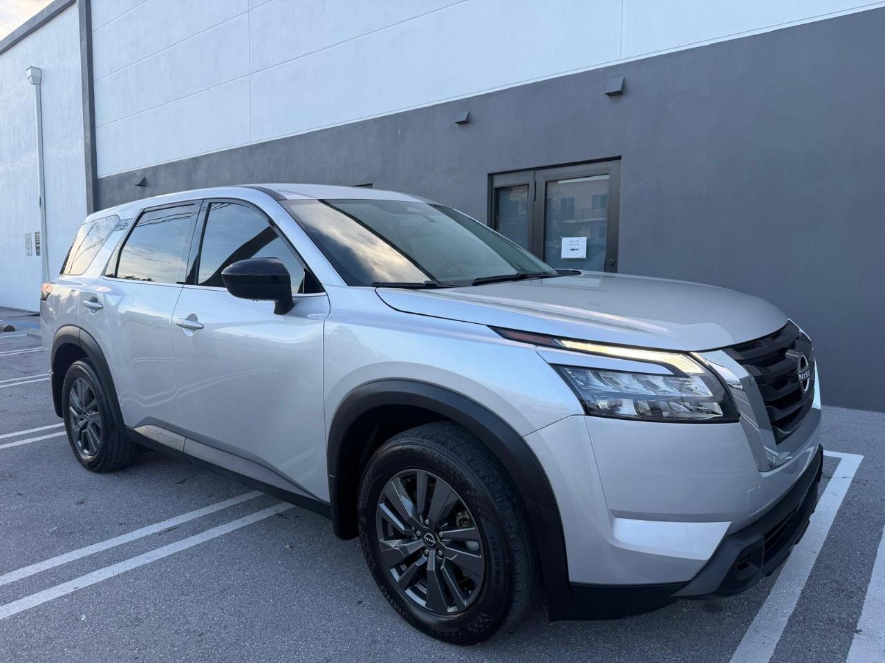 Nissan Pathfinder S 2WD 2024
