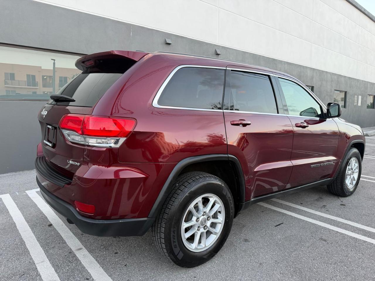 Jeep Grand Cherokee Laredo 4x2 *Ltd Avail* 2018