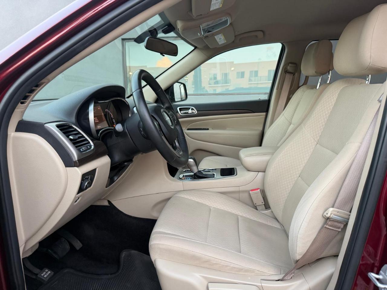 Jeep Grand Cherokee Laredo 4x2 *Ltd Avail* 2018
