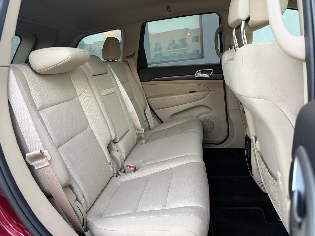 Jeep Grand Cherokee Laredo 4x2 *Ltd Avail* 2018