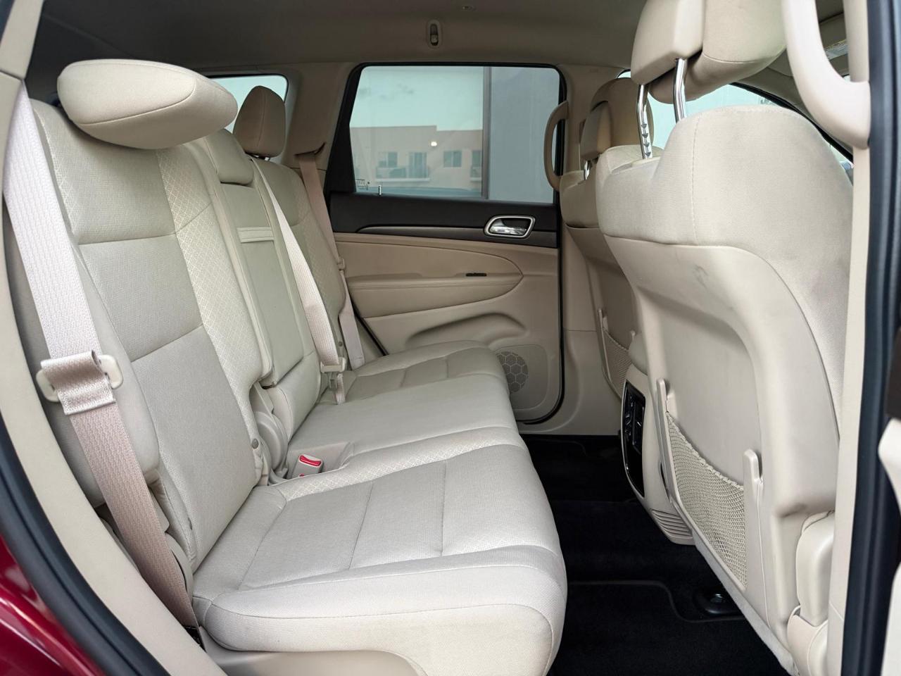Jeep Grand Cherokee Laredo 4x2 *Ltd Avail* 2018