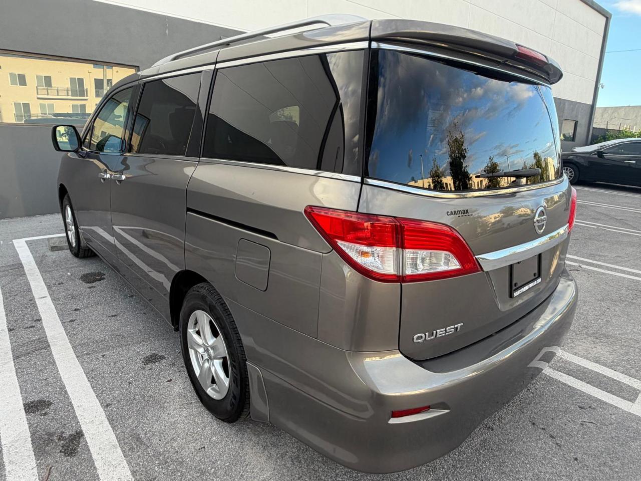 Nissan Quest 4dr SV 2016