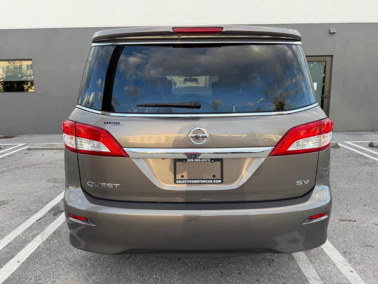 Nissan Quest 4dr SV 2016