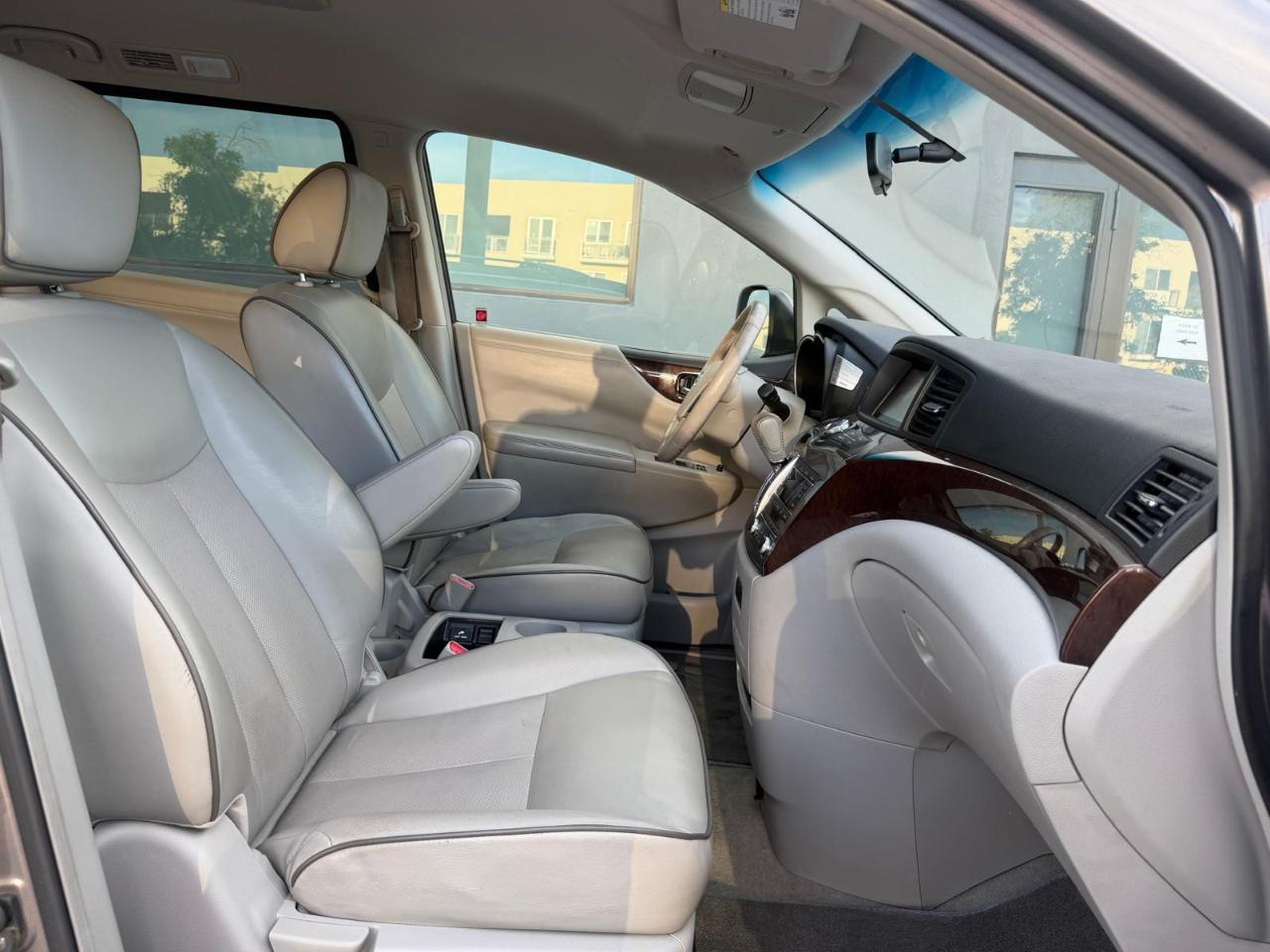Nissan Quest 4dr SV 2016