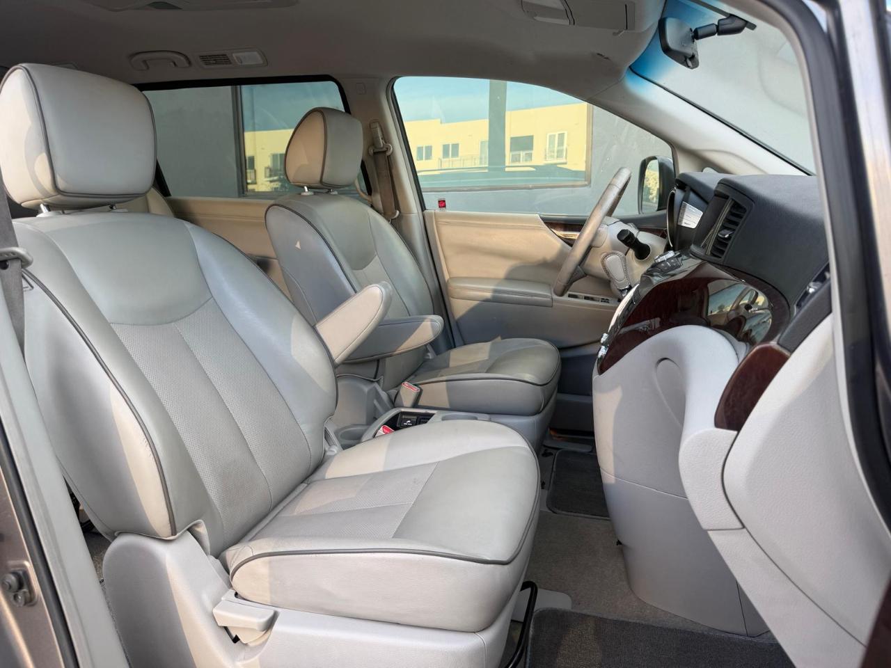 Nissan Quest 4dr SV 2016