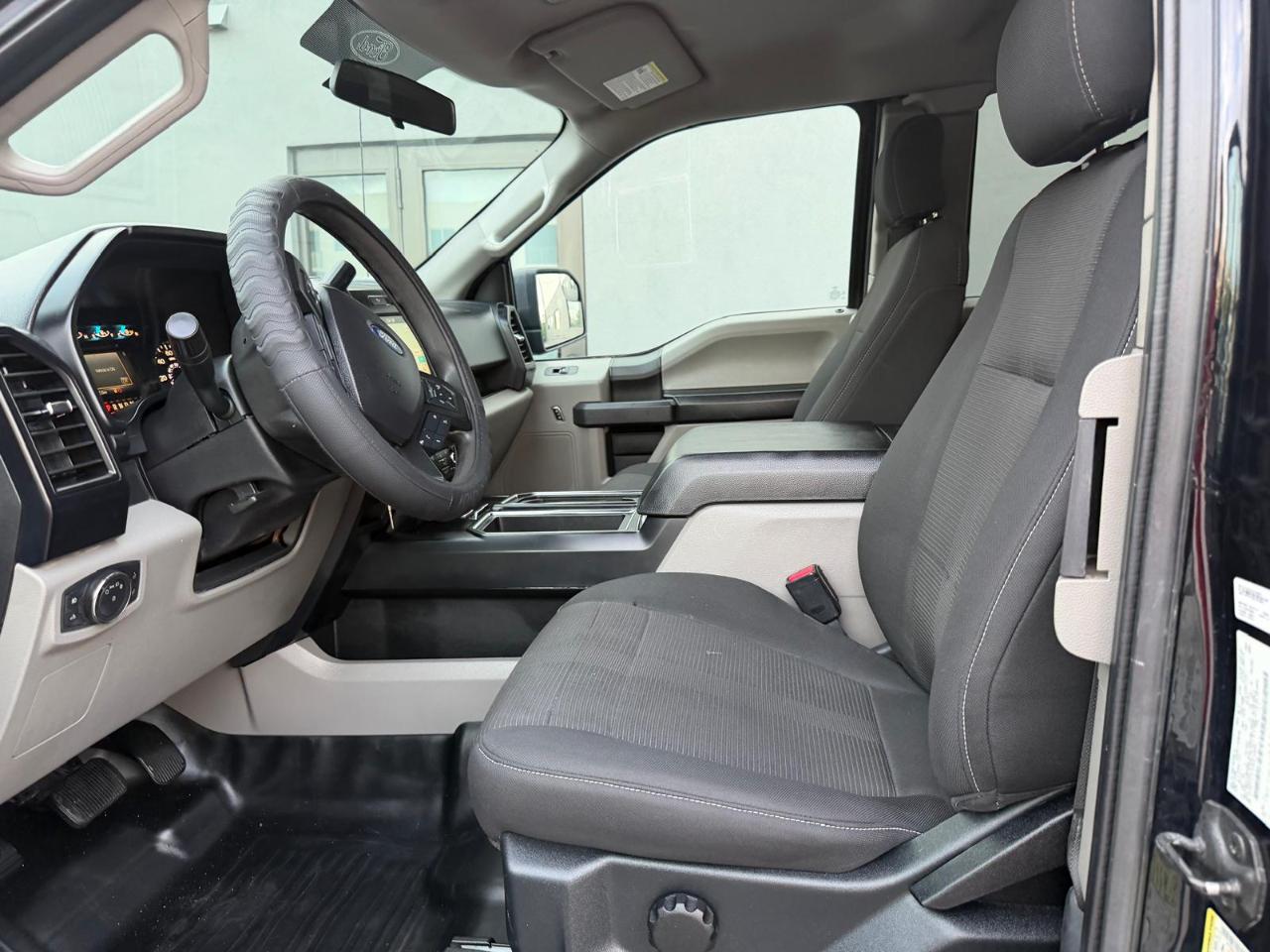 Ford F-150 XL 2WD SuperCab 8' Box 2017