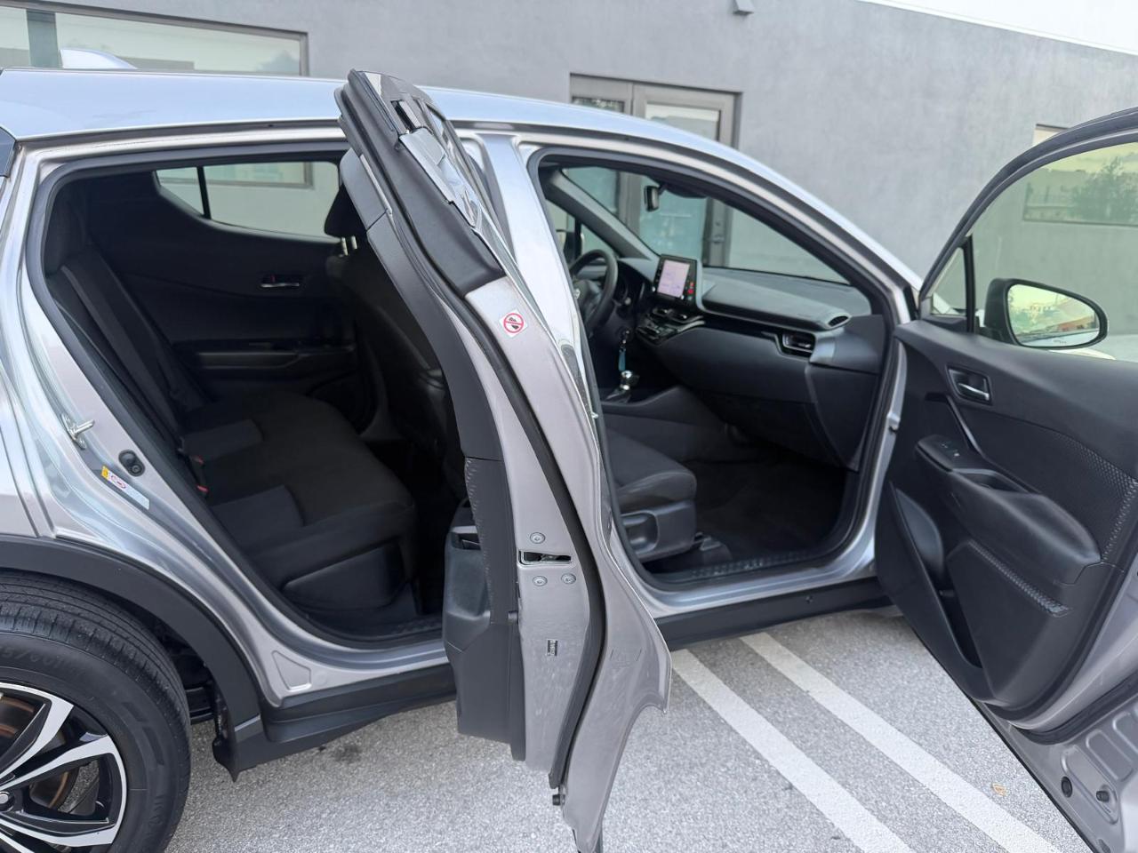 Toyota C-HR Limited FWD (Natl) 2019