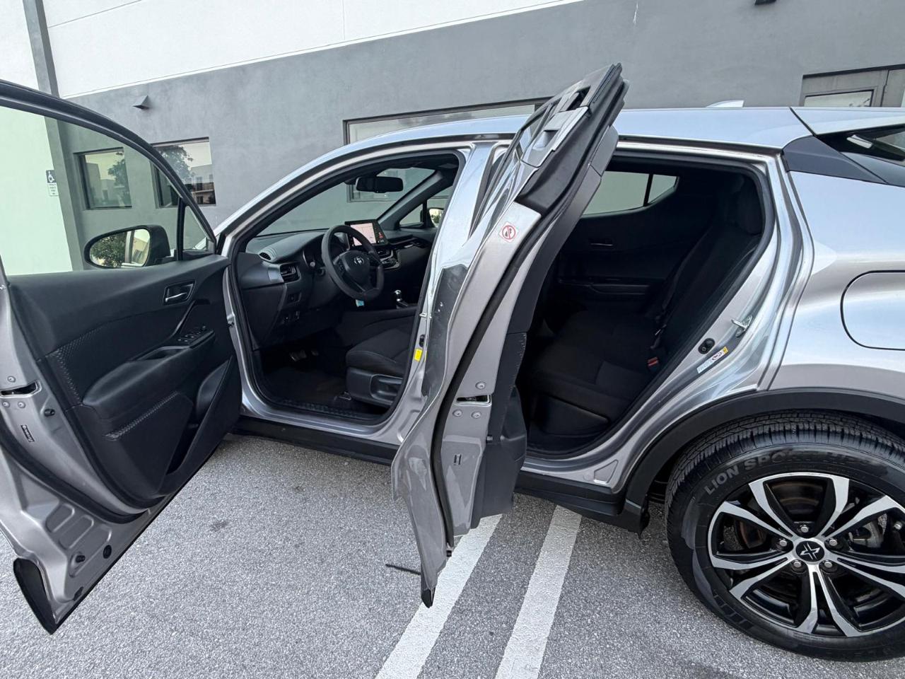 Toyota C-HR Limited FWD (Natl) 2019