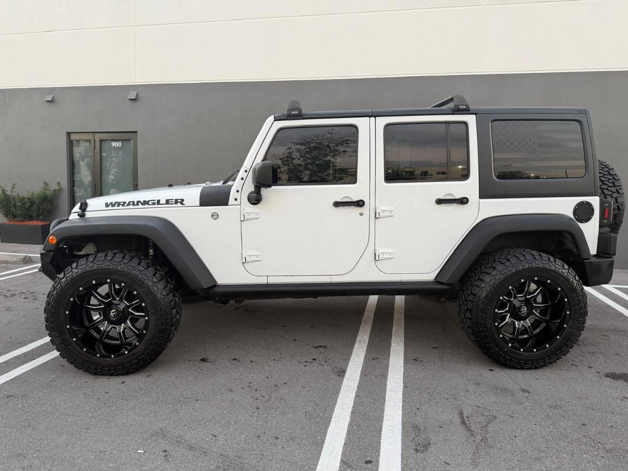 Jeep Wrangler Unlimited 4WD 4dr Black Bear *Ltd Avail* 2016