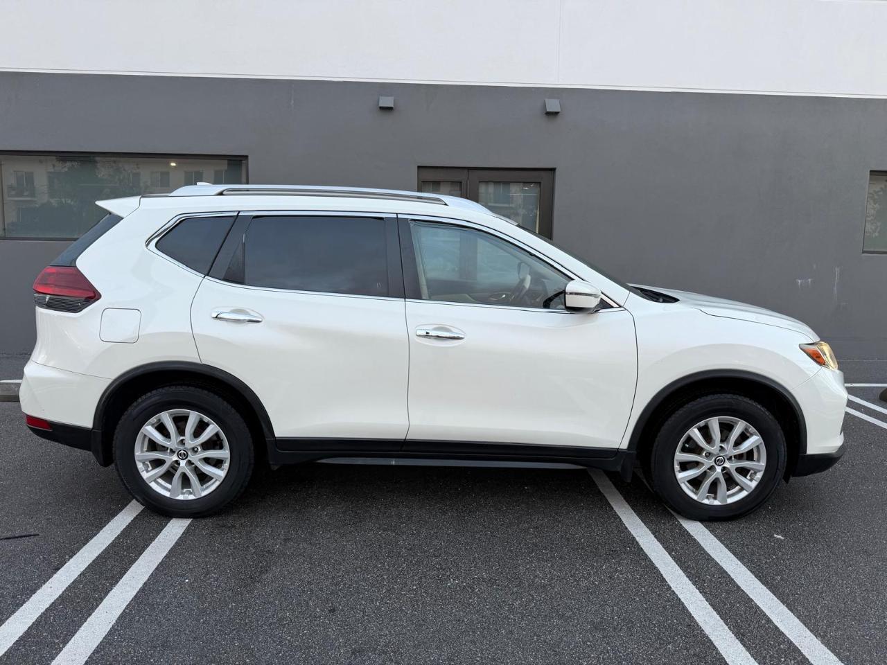 Nissan Rogue FWD SV 2020