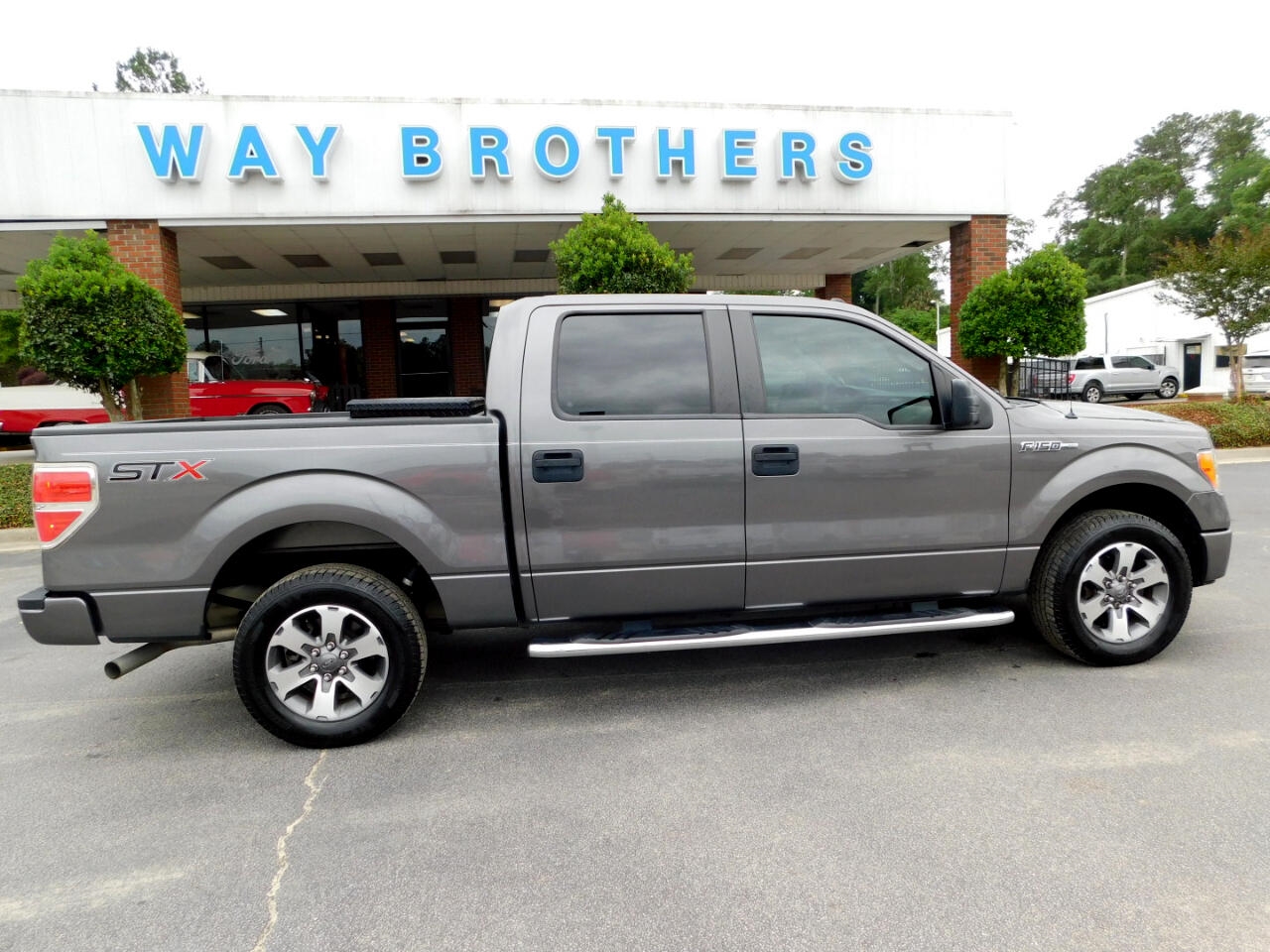 Used 2014 Ford F150 2WD SuperCrew 145" XL for Sale in Hawkinsville GA