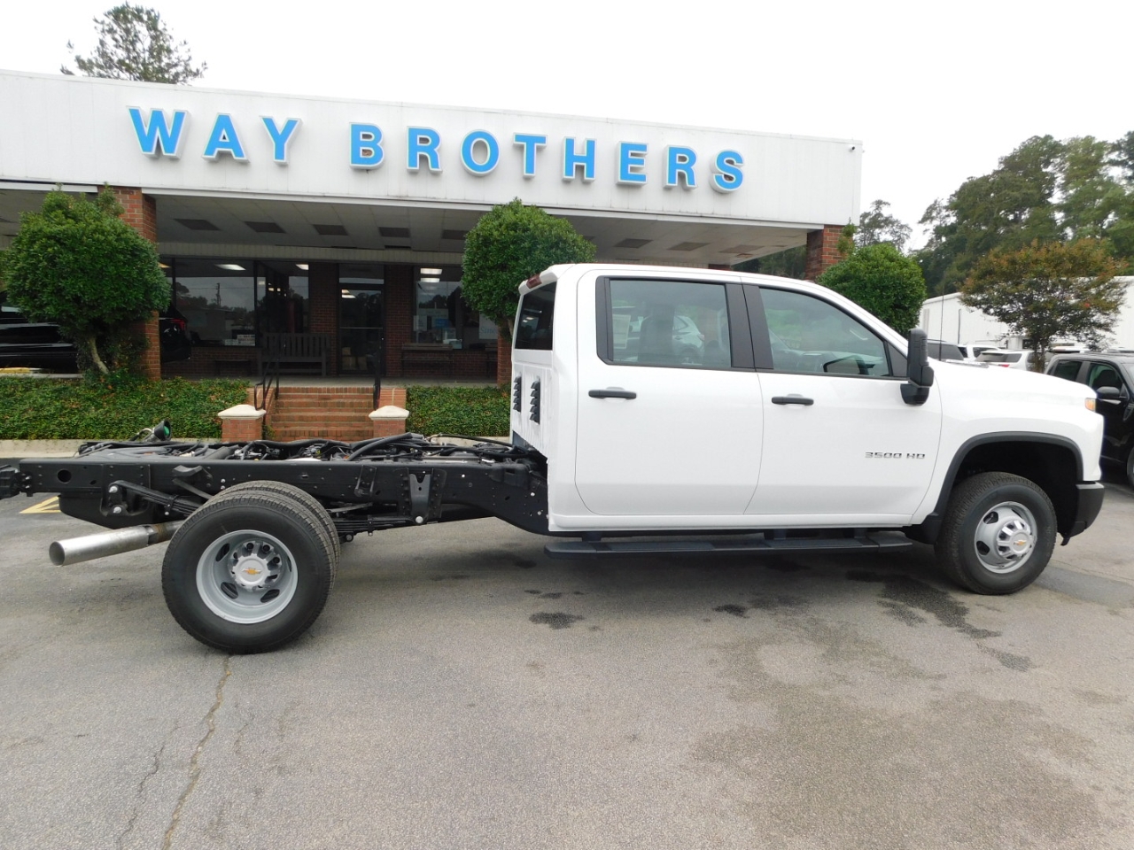 2026 Chevrolet Silverado 3500HD CC 4WD CREW CAB 177" WB, 60"