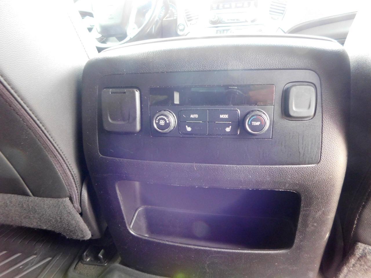 2018 Chevrolet Tahoe Premier - Photo 15