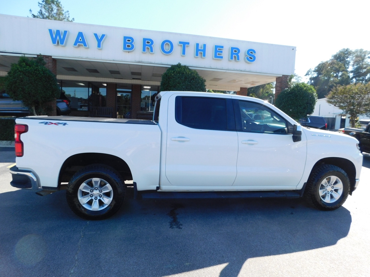 2022 Chevrolet Silverado 1500 LTD 4WD CREW CAB 147" LT W/1L