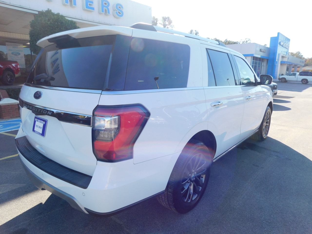 Ford Expedition  2021