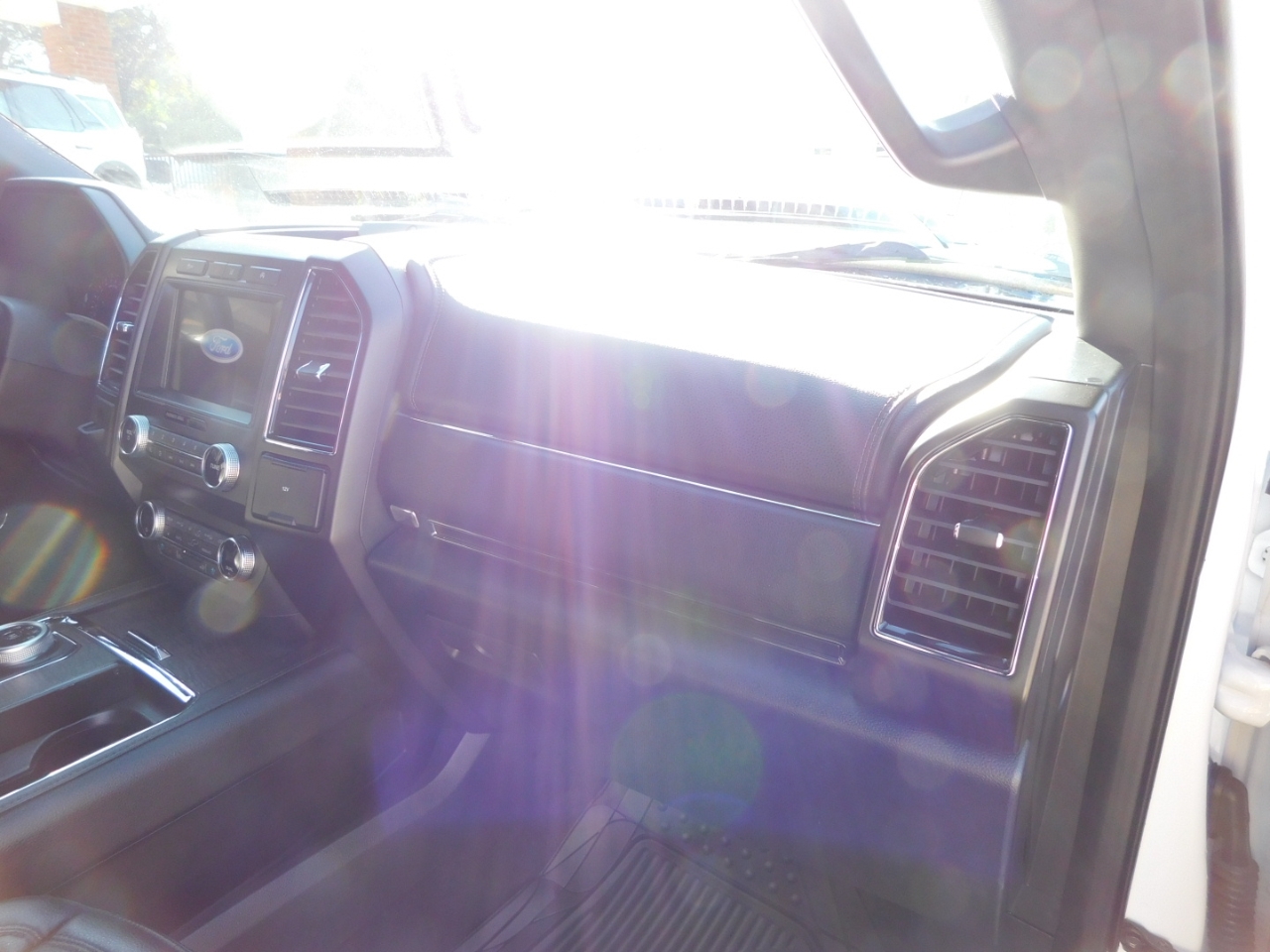 Ford Expedition  2021