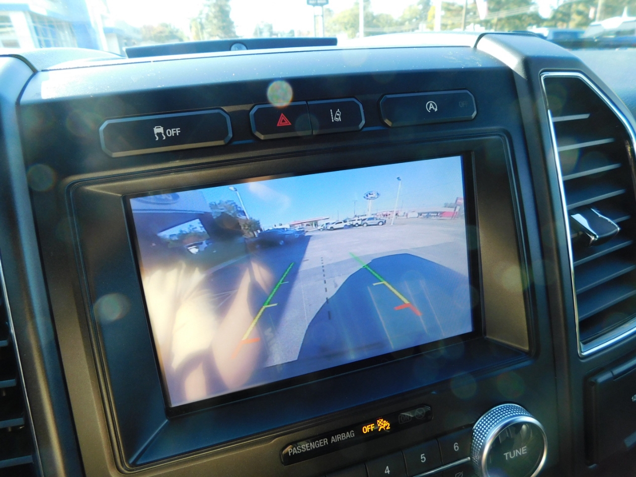 Ford Expedition  2021