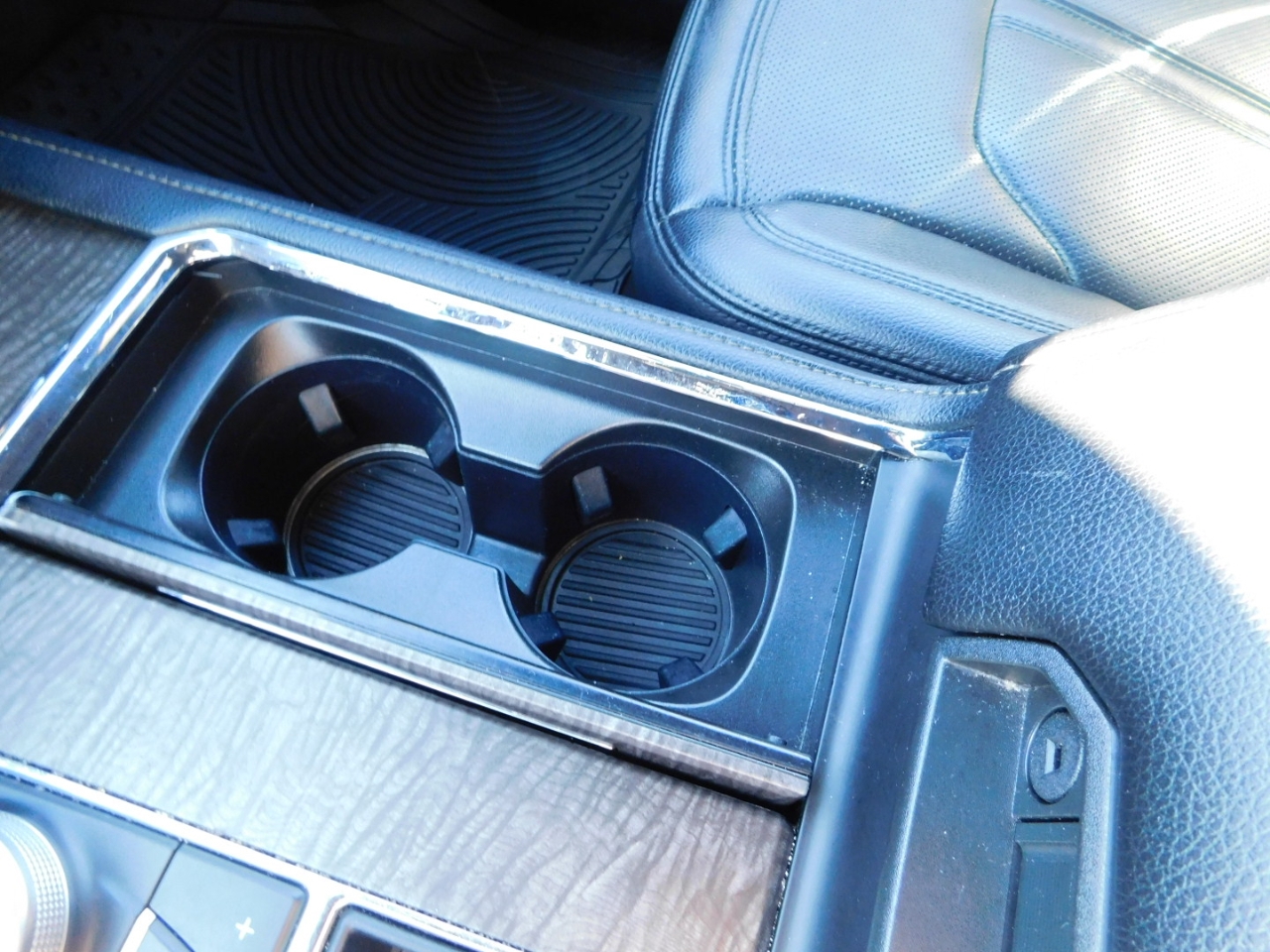 Ford Expedition  2021