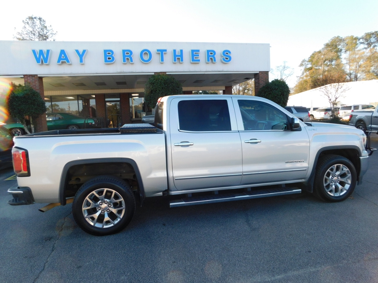 2017 GMC Sierra 1500 4WD CREW CAB 143.5" SLT