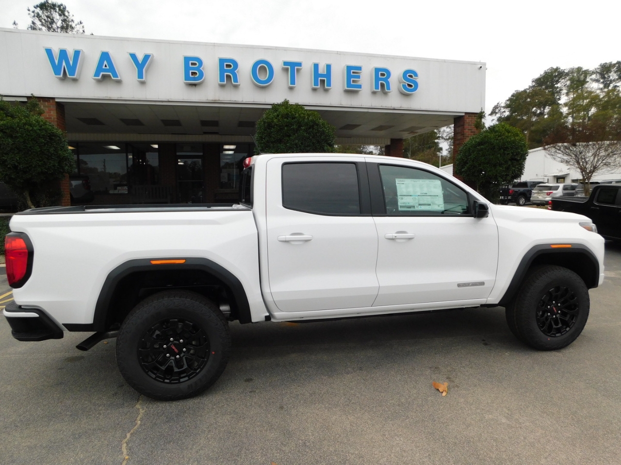 2026 GMC Canyon Elevation's photo