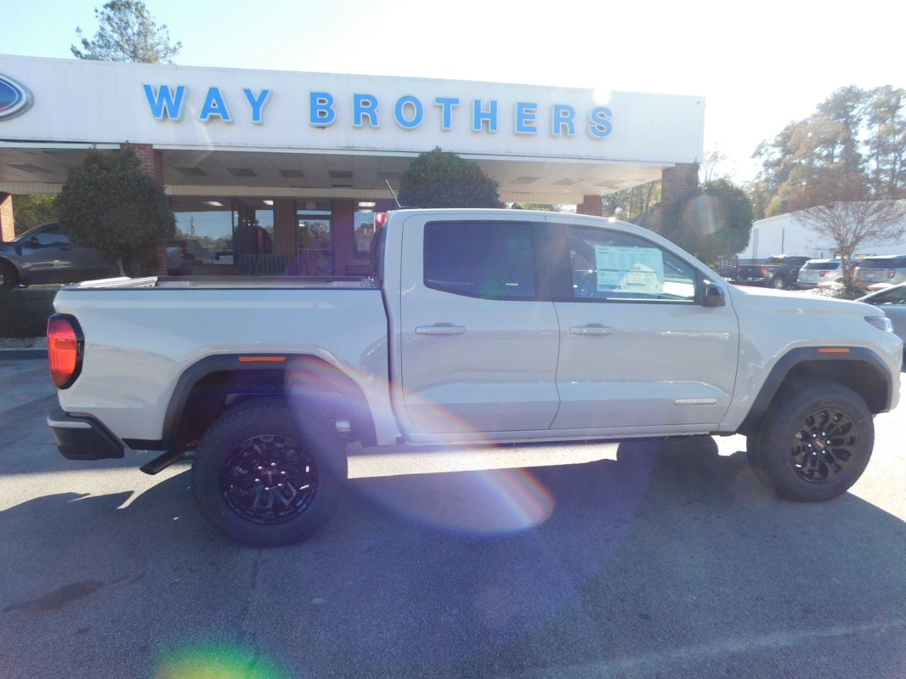 2026 GMC Canyon Elevation's photo