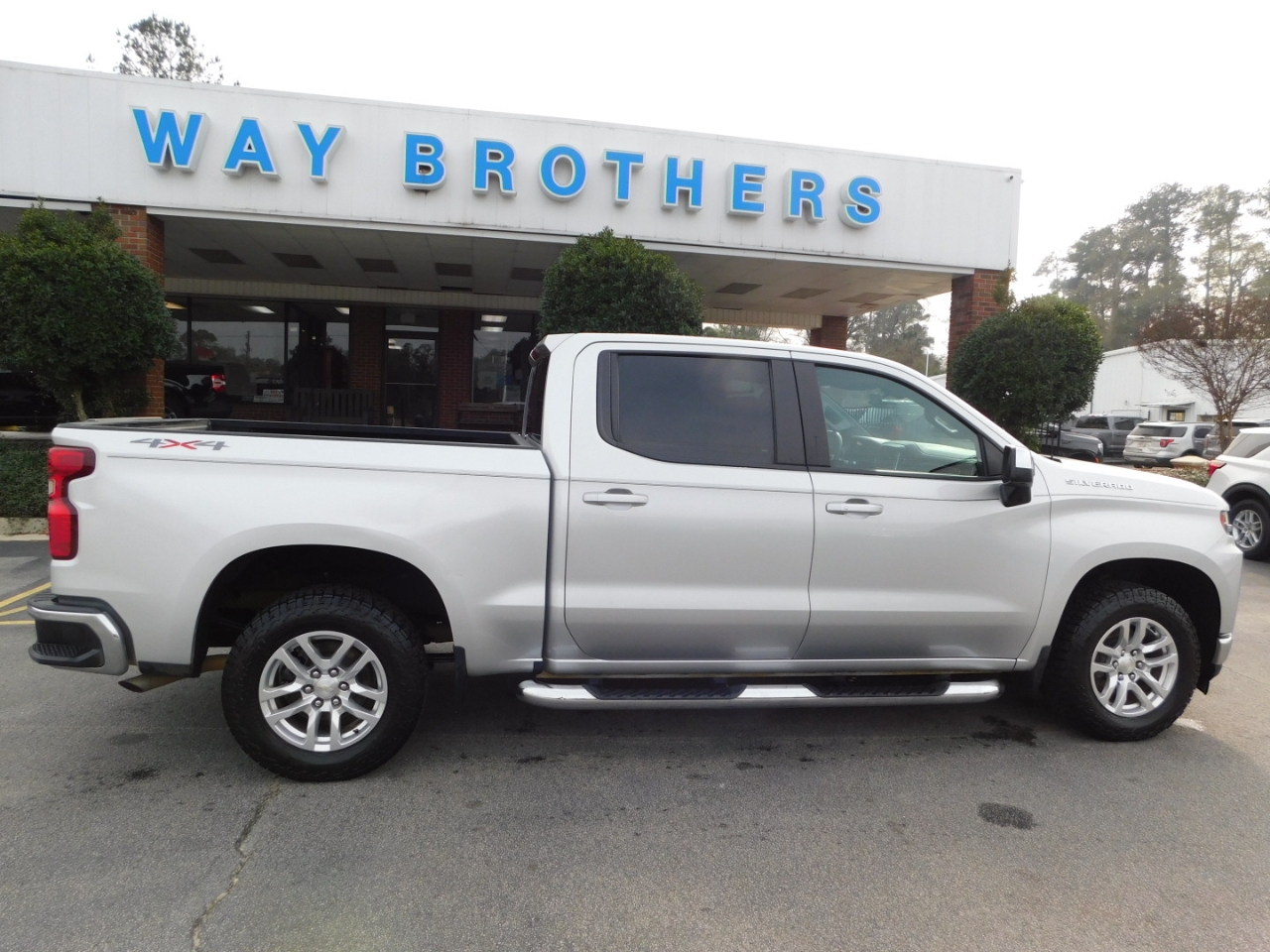 2021 Chevrolet Silverado 1500 LT's photo