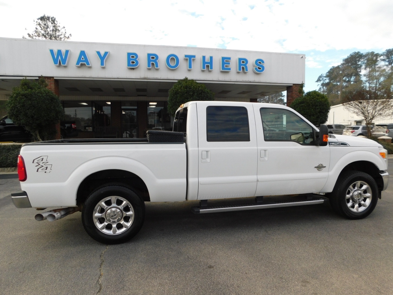 2016 Ford Super Duty F-250 SRW Styleside 133" WB 4WD
