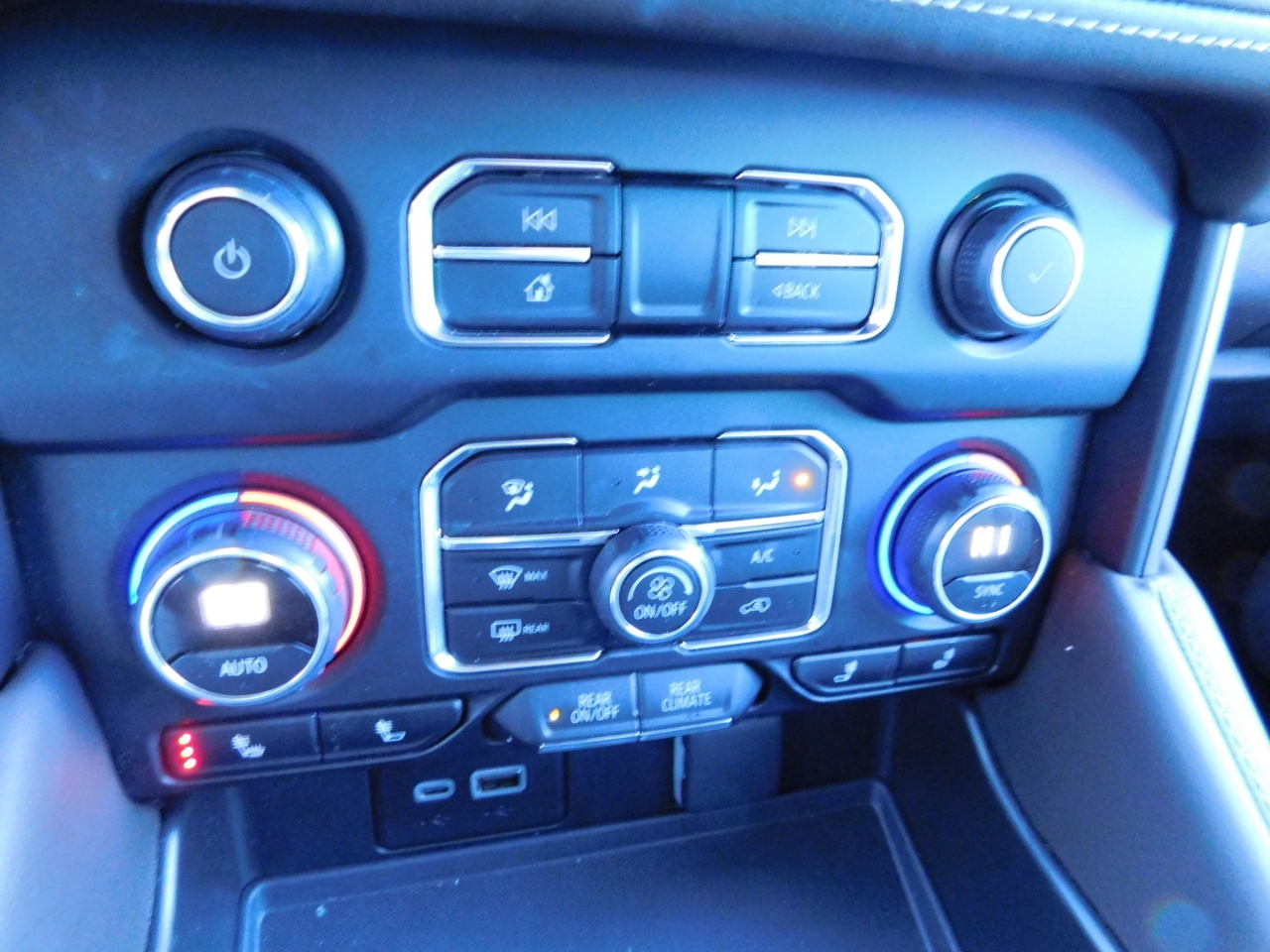 Chevrolet Tahoe  2023