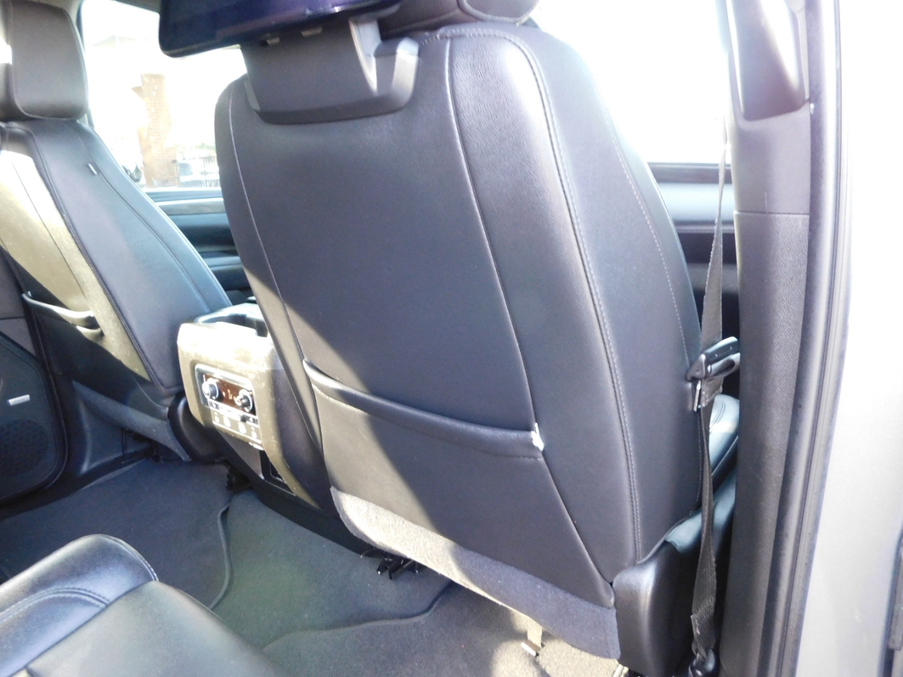 Chevrolet Suburban  2021