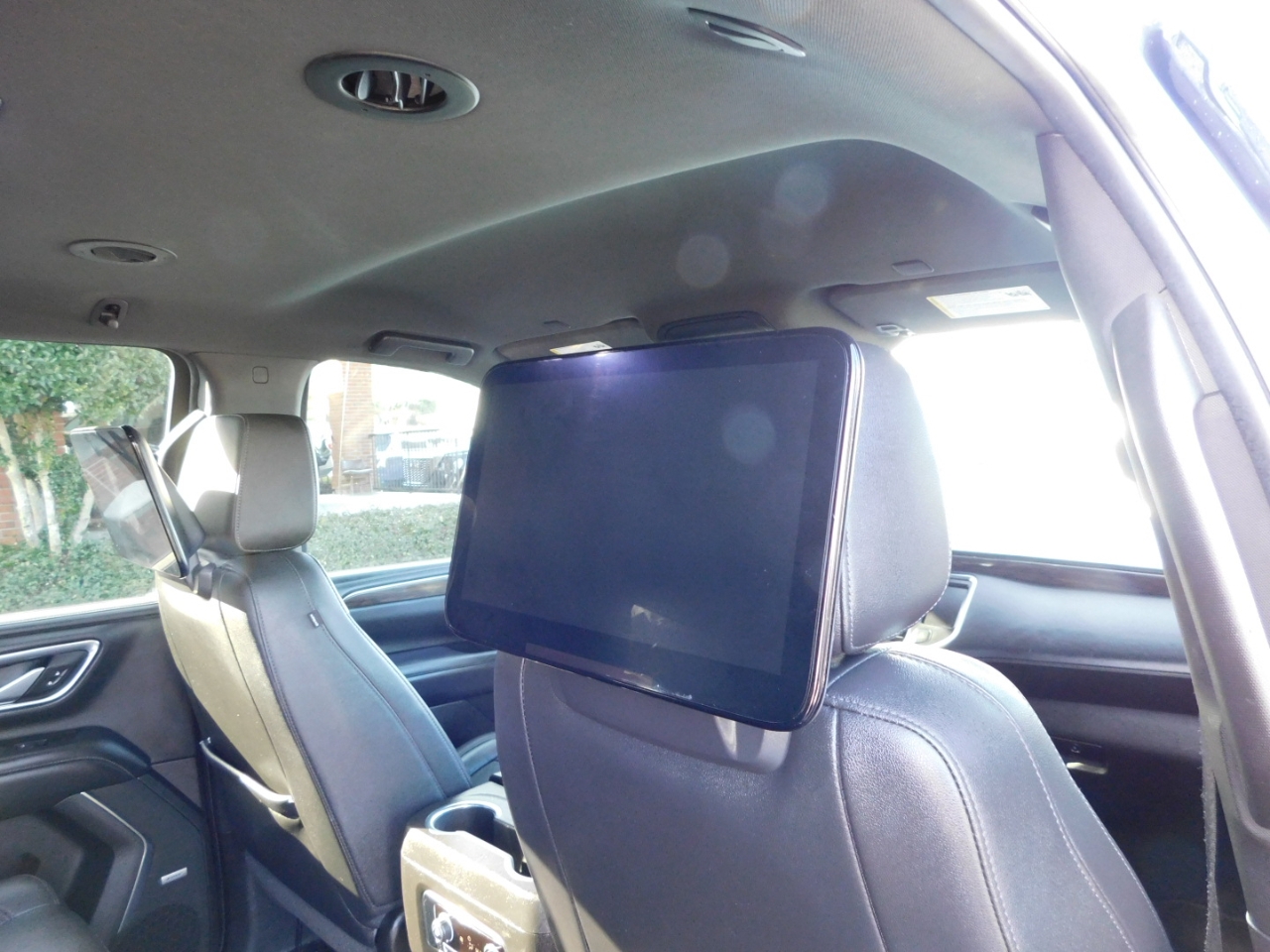 Chevrolet Suburban  2021