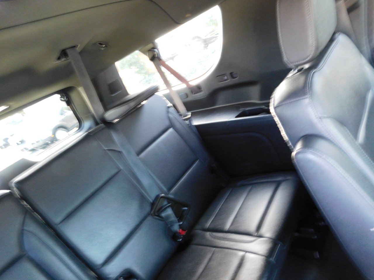 Chevrolet Suburban  2021