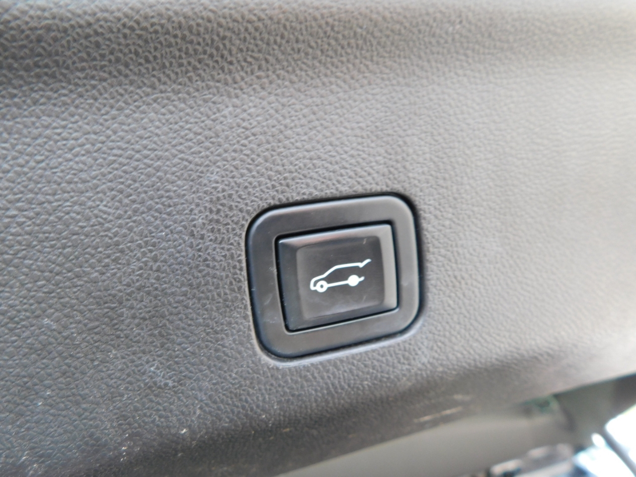 Chevrolet Suburban  2021