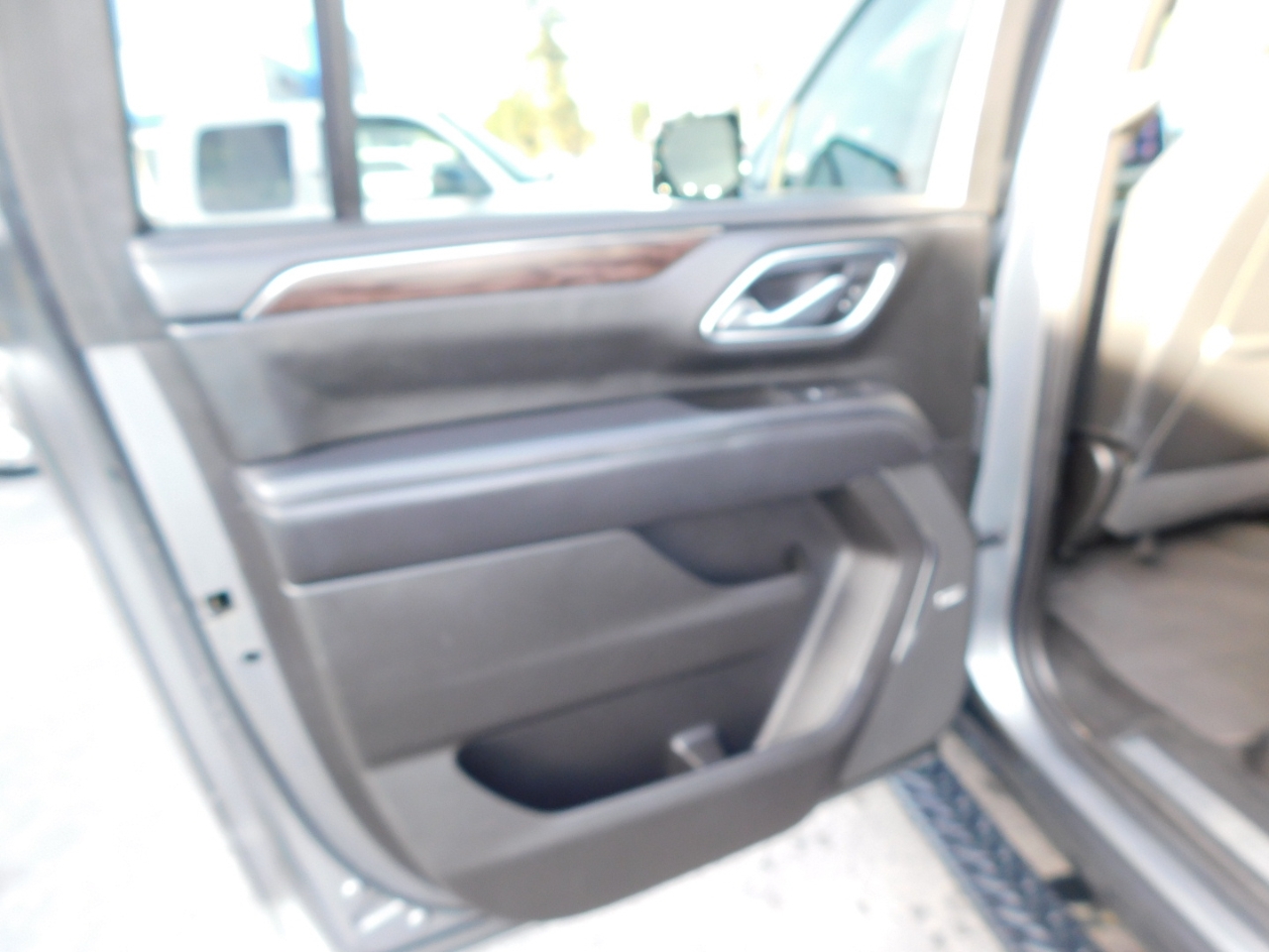 Chevrolet Suburban  2021