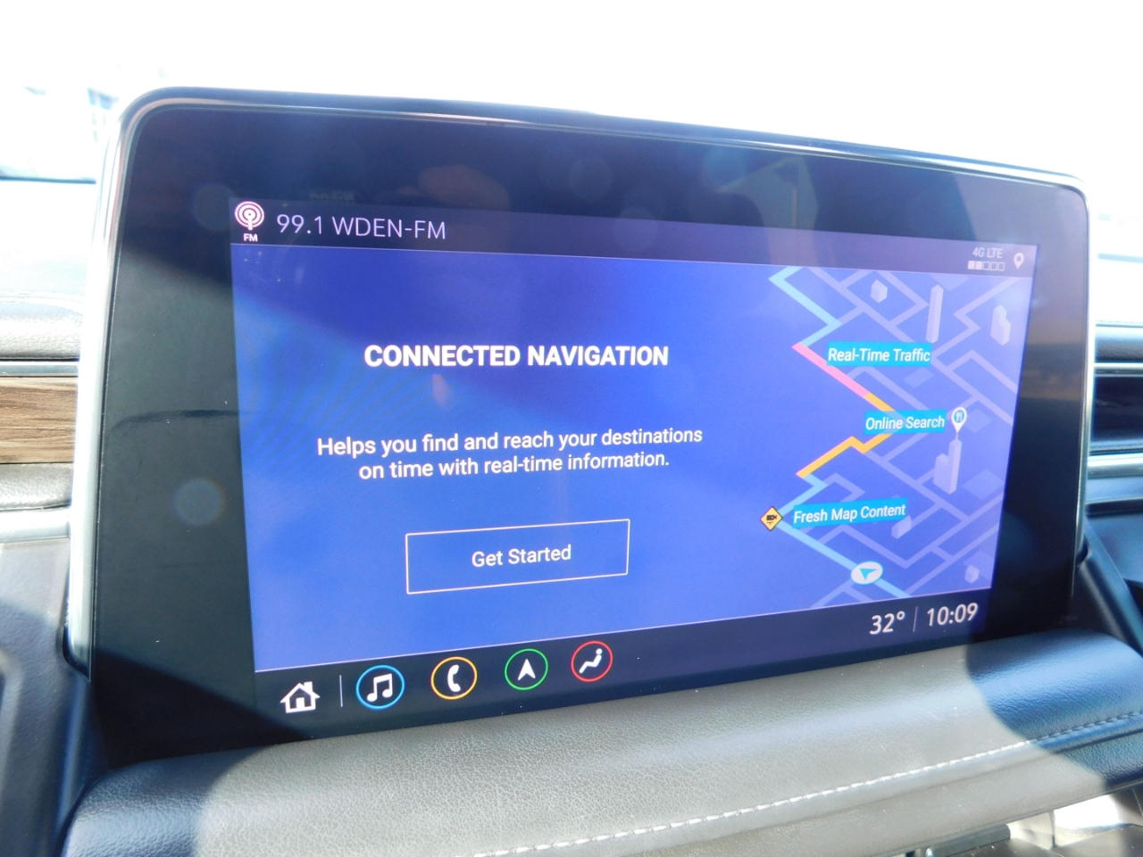 Chevrolet Suburban  2021