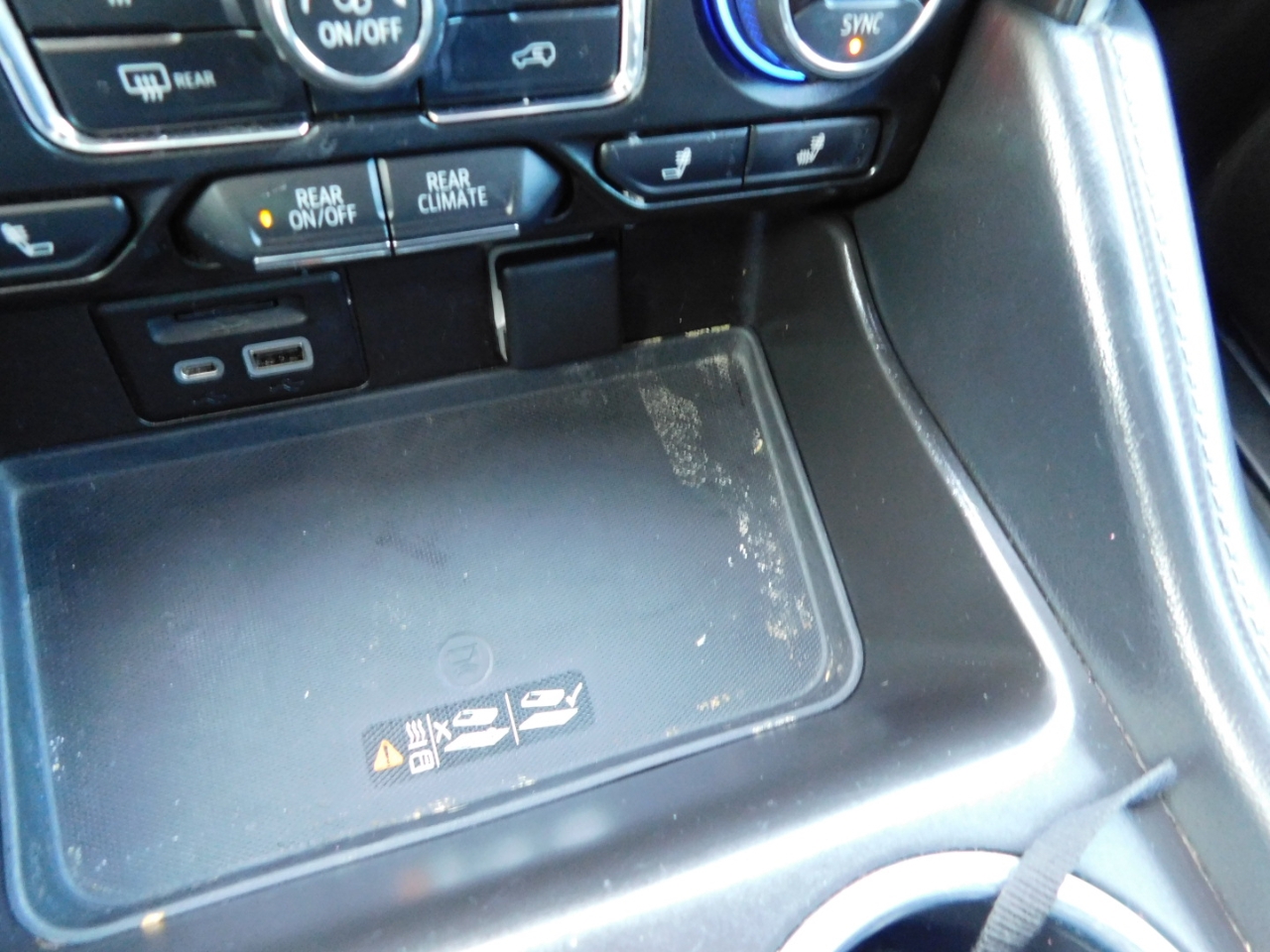 Chevrolet Suburban  2021