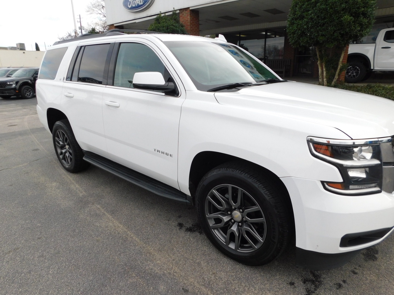 Chevrolet Tahoe  2018