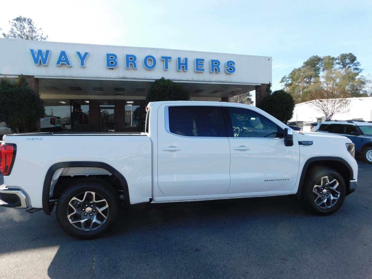 2026 GMC Sierra 1500 4WD CREW CAB 147" SLE