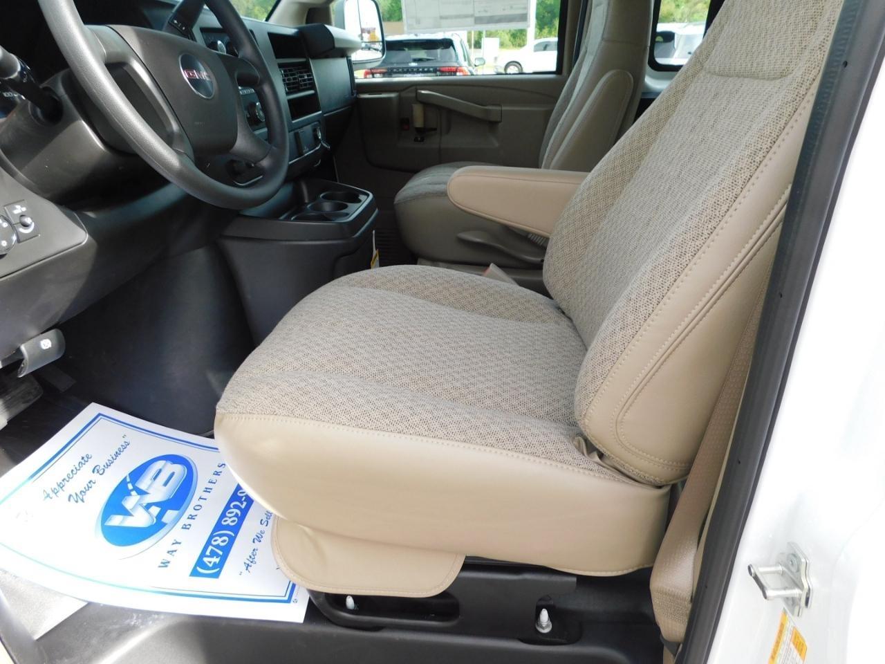 GMC Savana Cargo Van  2026