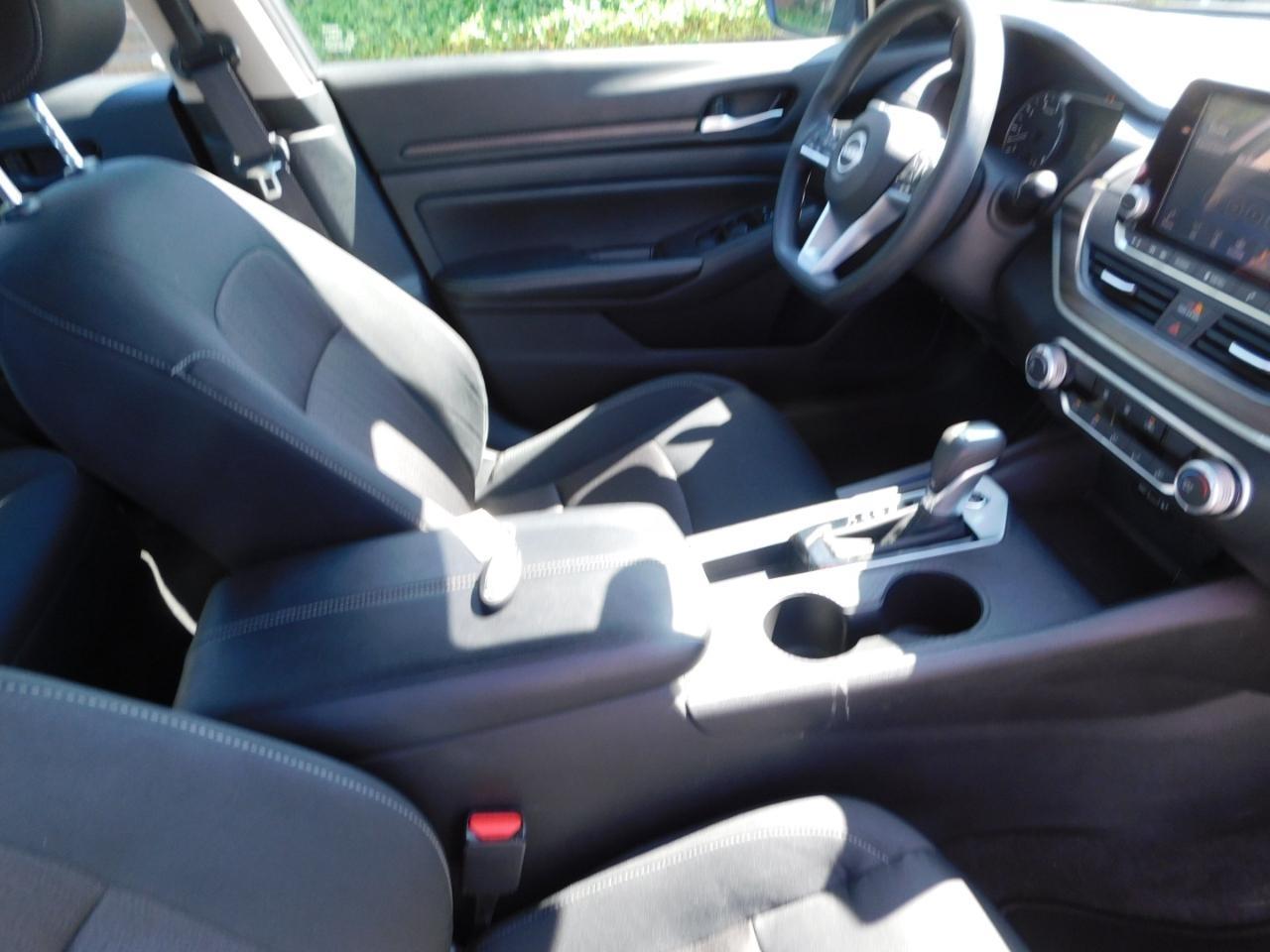 Nissan Altima  2025