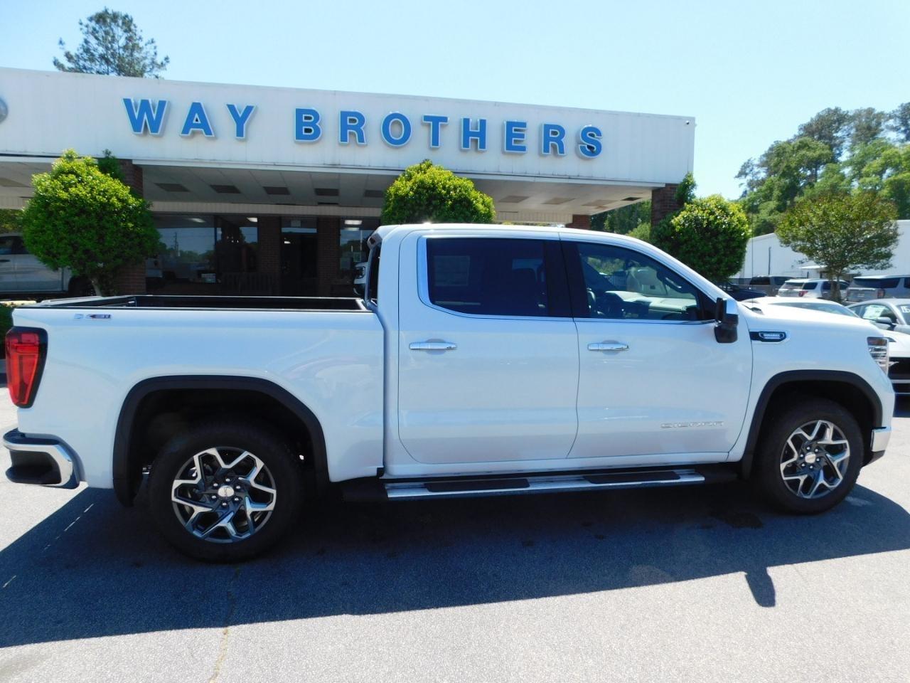 2026 GMC Sierra 1500 4WD CREW CAB 147" SLT
