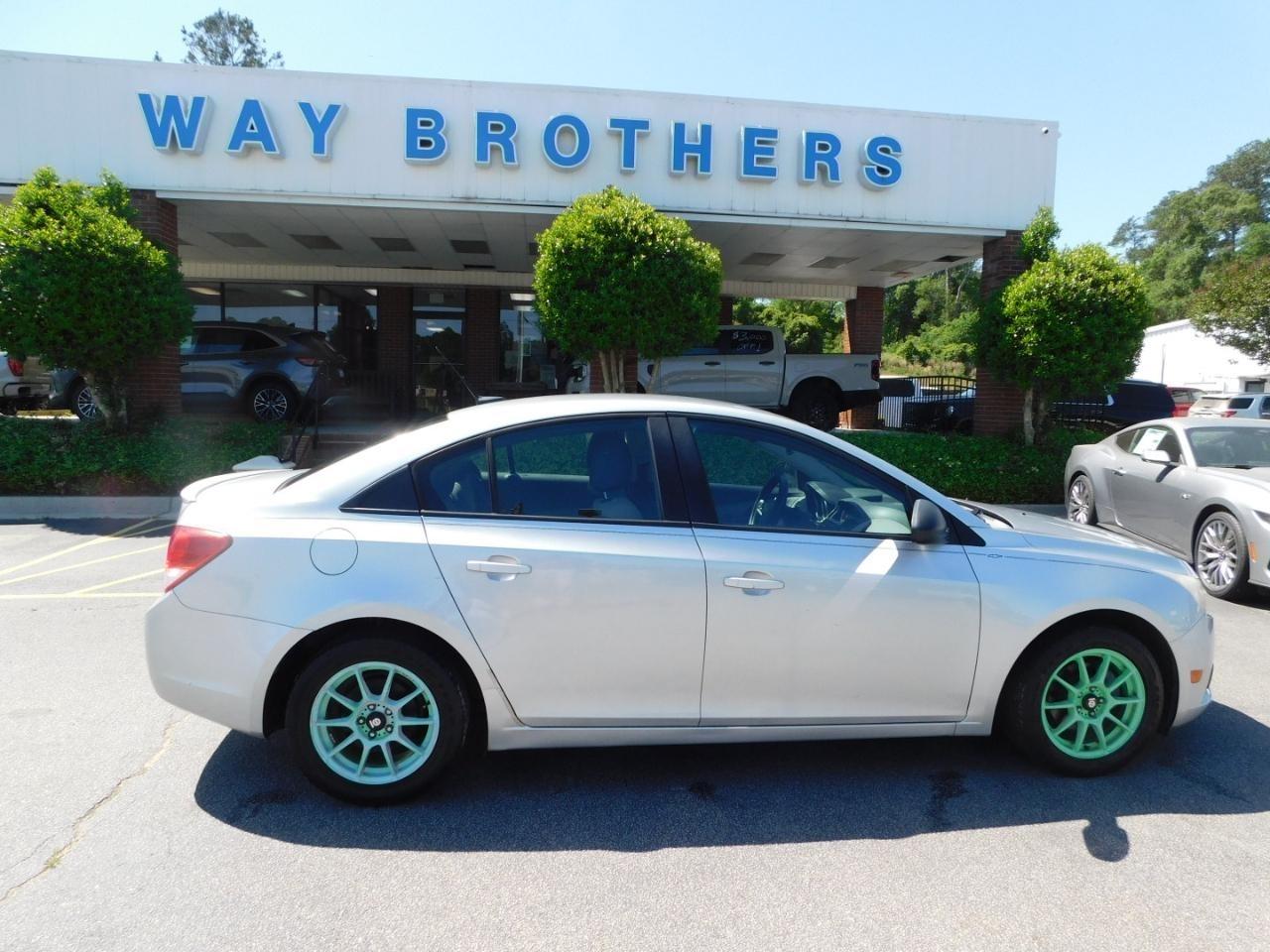 2013 Chevrolet Cruze 4dr Sdn Man LS