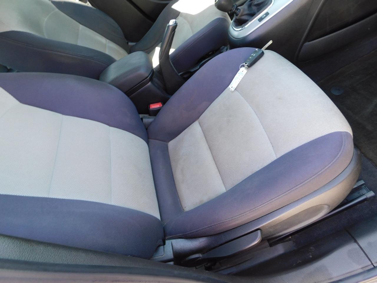 Chevrolet Cruze  2013