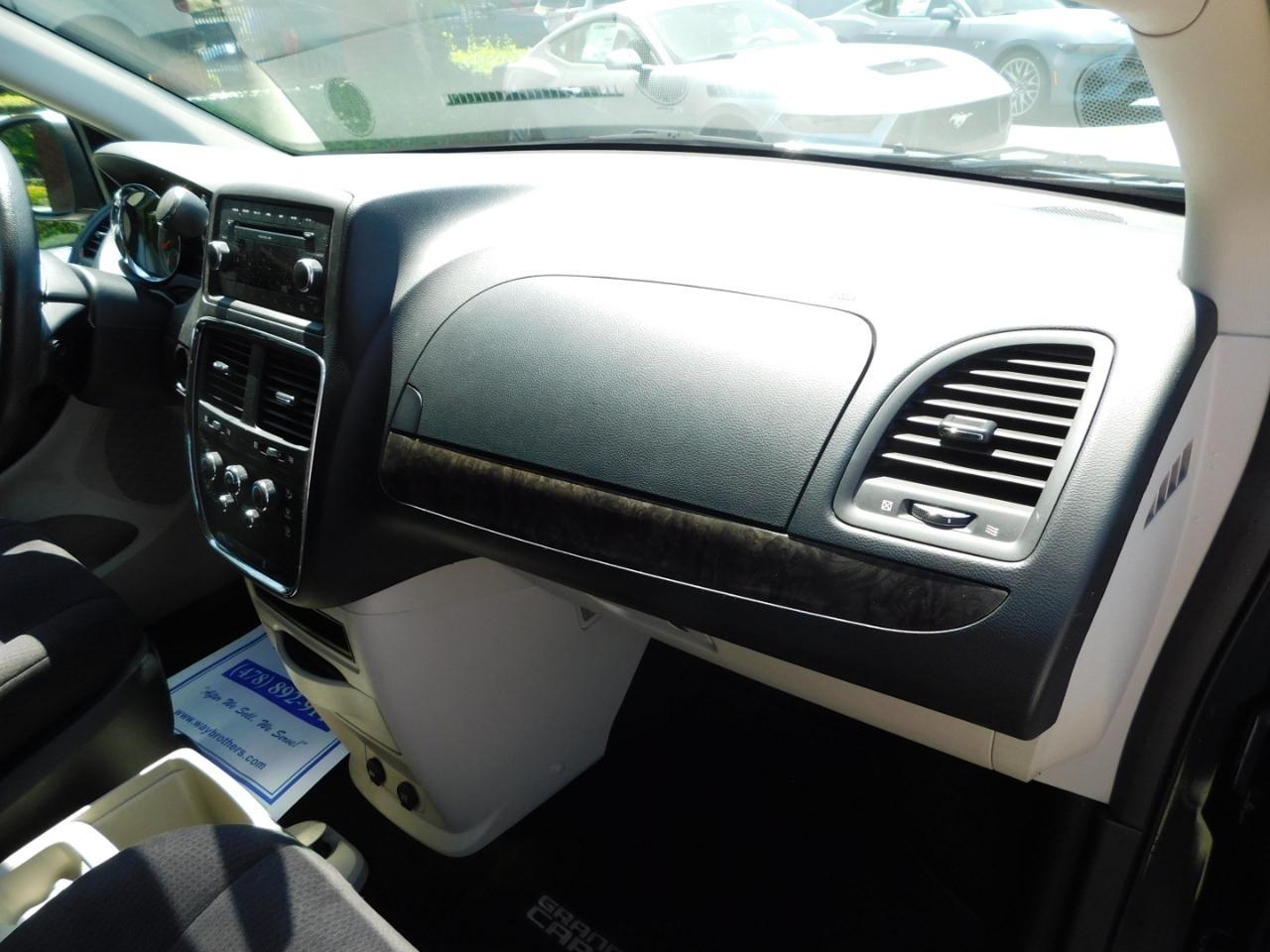 Dodge Grand Caravan  2011