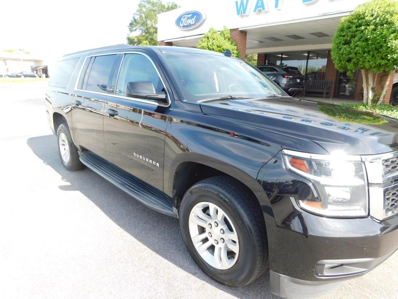 Chevrolet Suburban  2018