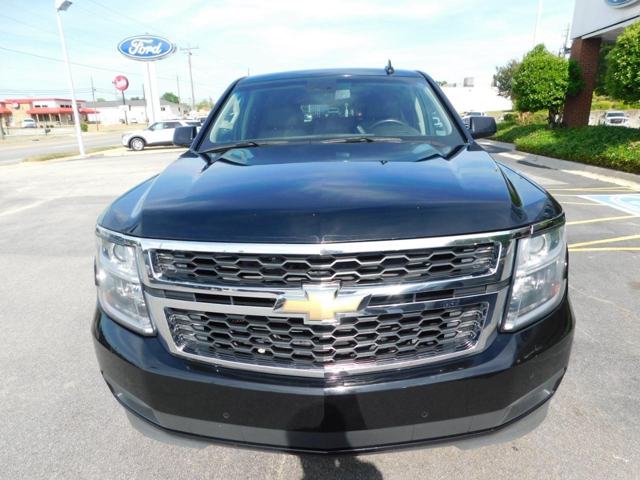 Chevrolet Suburban  2018