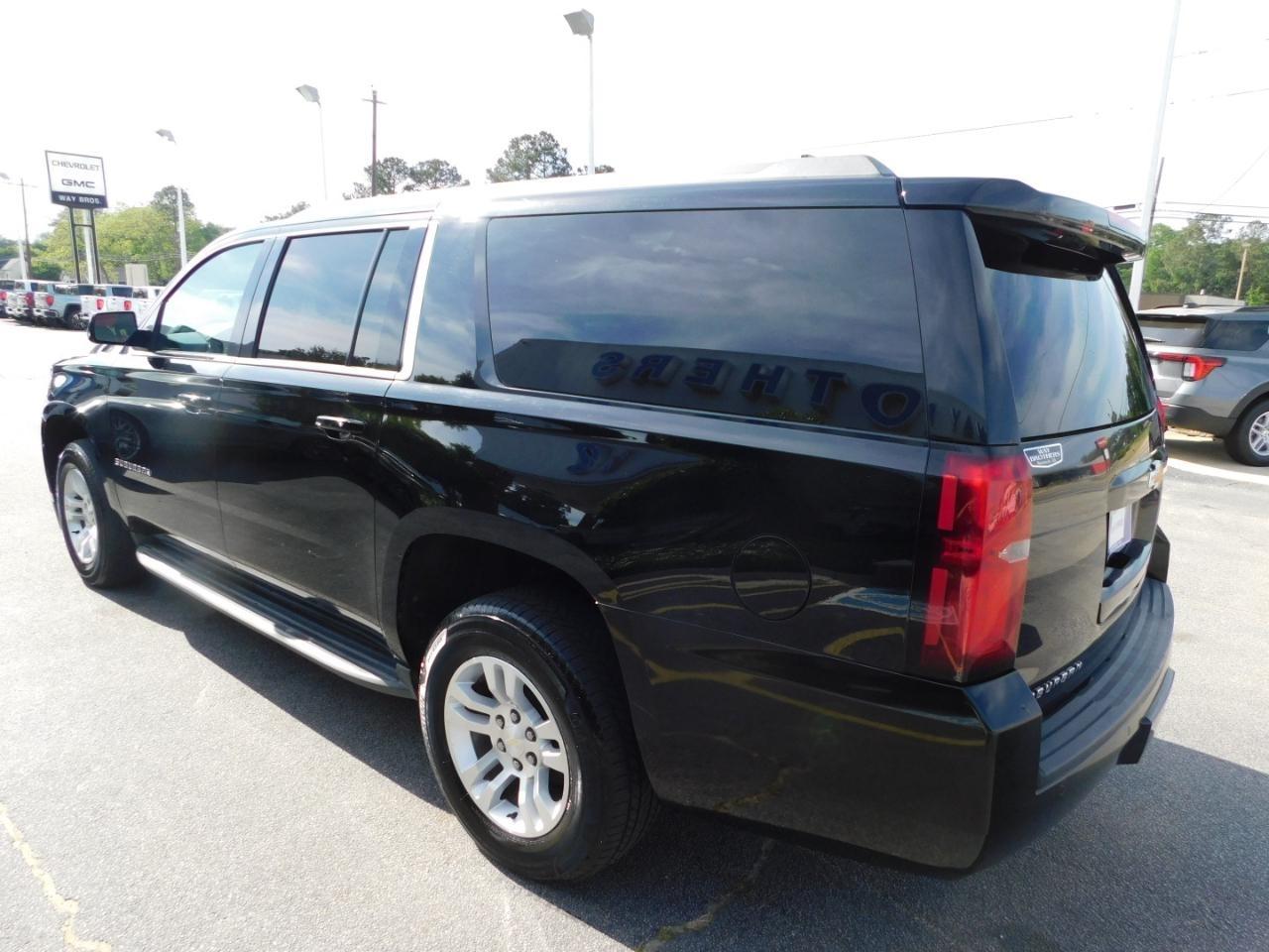 Chevrolet Suburban  2018