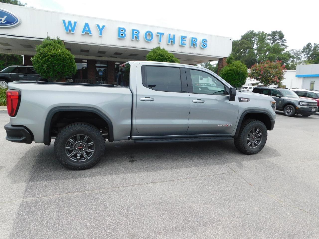 2026 GMC Sierra 1500 4WD CREW CAB 147" AT4X