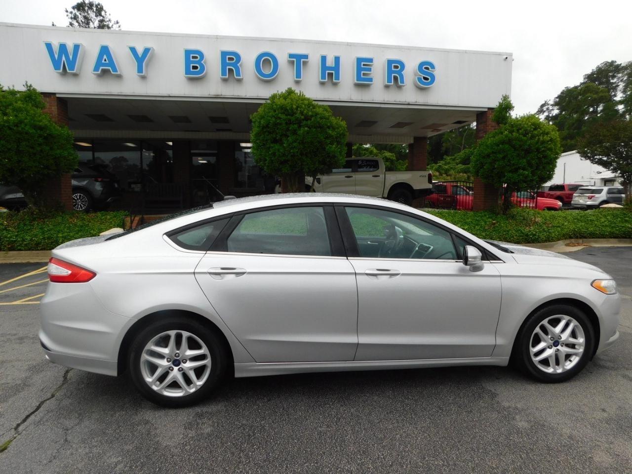 Ford Fusion  2016